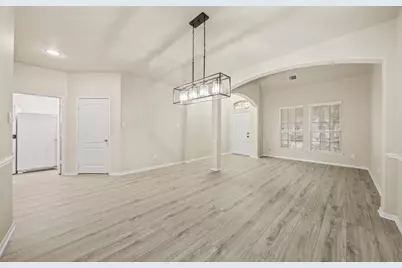 12923 Pecan Shores Drive, Houston, TX 77044 - Photo 10