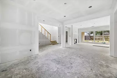 1335 Gardenia Drive, Houston, TX 77018 - Photo 6