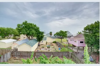 641 4th Street, San Leon, TX 77539 - Photo 32