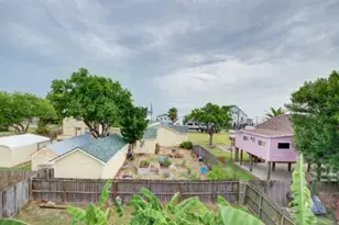 641 4th St, San Leon, TX 77539 - Photo 32