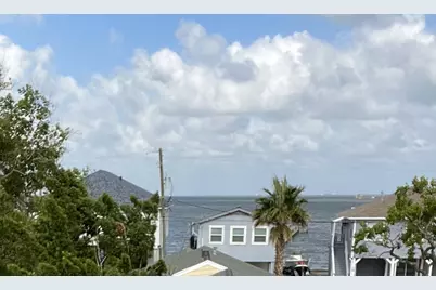 641 4th Street, San Leon, TX 77539 - Photo 38