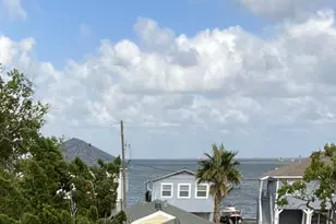 641 4th St, San Leon, TX 77539 - Photo 38