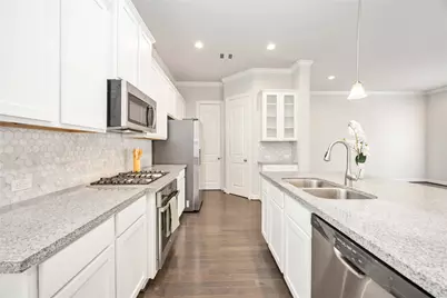 9603 Cambridge Manor Lane, Houston, TX 77045 - Photo 12