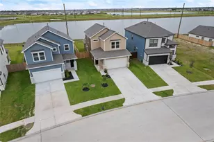 1222 Elsinore Dr, Rosharon, TX 77583 - Photo 2