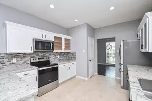 18522 Autumn Park Dr, Houston, TX 77084 - Photo 2