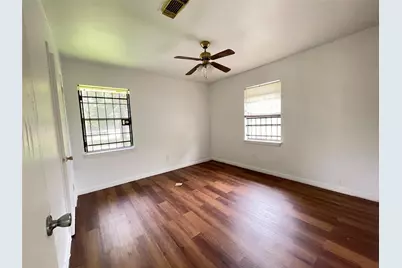 4823 Shreveport Boulevard #B, Houston, TX 77028 - Photo 2