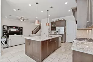 19 Silver Rock Dr, Tomball, TX 77375 - Photo 8