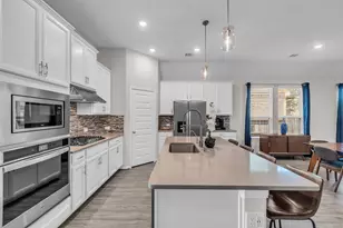 1936 Canyon Live Oak St, Conroe, TX 77304 - Photo 6