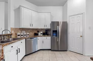 3539 Lakearies Ln, Katy, TX 77449 - Photo 4