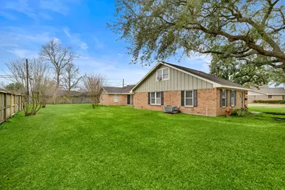 702 S 2nd Street, La Porte, TX 77571 - Photo 18