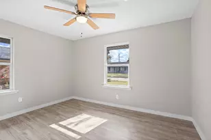 10127 Tolman St, Houston, TX 77034 - Photo 20