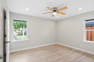 10127 Tolman St, Houston, TX 77034 - Photo 12