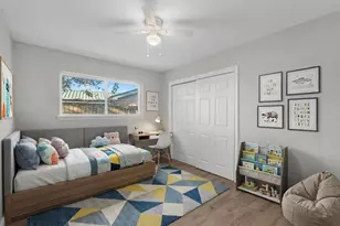 609 Debbie Ln, Alvin, TX 77511 - Photo 16