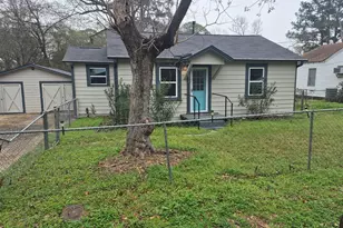 1017 Hazel Ave, Huntsville, TX 77320 - Photo 8