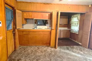 106 N Texas St, Texas City, TX 77591 - Photo 2