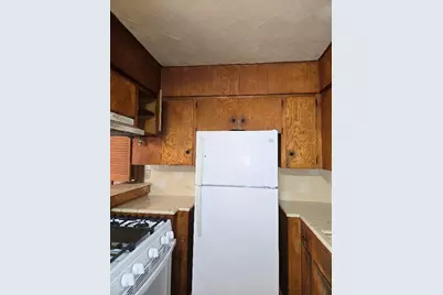 106 N Texas Street, Texas City, TX 77591 - Photo 4