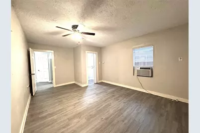 1813 Hatwell Street #A, Houston, TX 77023 - Photo 6