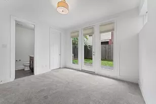 9635 Riddlewood Ln, Houston, TX 77025 - Photo 8