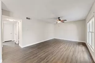 5005 Manor Rd, Austin, TX 78723 - Photo 8