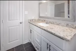 4717 Mallow St, Houston, TX 77033 - Photo 4
