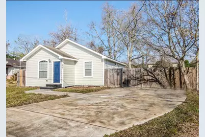 4717 Mallow Street, Houston, TX 77033 - Photo 2