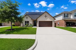 1106 Lasso Ct, Alvin, TX 77511 - Photo 2