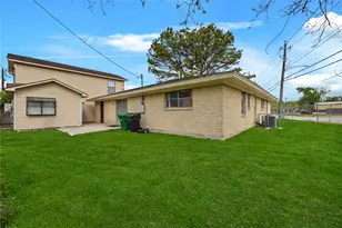 70 Annette Ln, Houston, TX 77076 - Photo 18