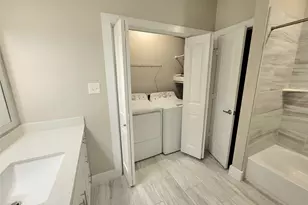 1720 Crestdale Dr, Houston, TX 77080 - Photo 1