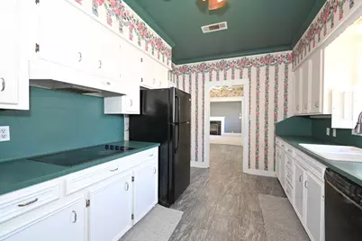 2801 Avenue I, Bay City, TX 77414 - Photo 32