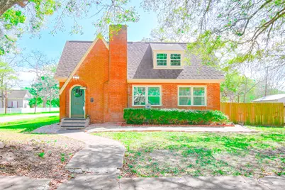 2801 Avenue I, Bay City, TX 77414 - Photo 1