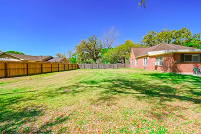 2801 Avenue I, Bay City, TX 77414 - Photo 44