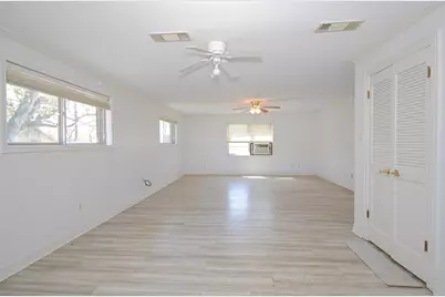 2801 Avenue I, Bay City, TX 77414 - Photo 38