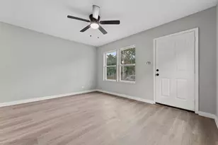 7425 Ave E, Houston, TX 77011 - Photo 14