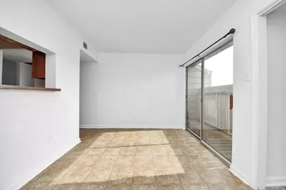 8100 Creekbend Drive #104, Houston, TX 77071 - Photo 6