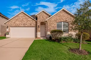 480 Westlake Lndg, Conroe, TX 77304 - Photo 1