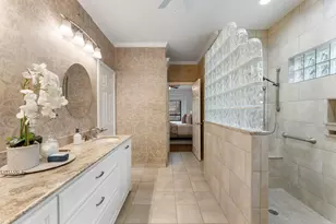 70 Amberglow Ct, The Woodlands, TX 77381 - Photo 28