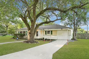 701 E Humble St, Baytown, TX 77520 - Photo 8