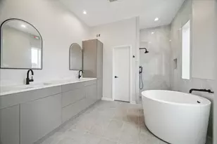 3902 Zina Wy, Houston, TX 77018 - Photo 16