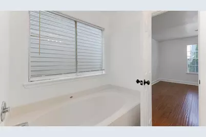 3818 W Traditions Boulevard, Houston, TX 77082 - Photo 12
