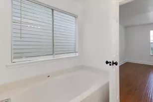 3818 W Traditions Blvd, Houston, TX 77082 - Photo 12