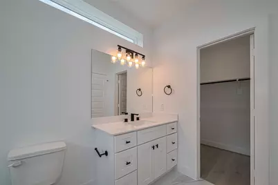 1354 W 24th Street, Houston, TX 77008 - Photo 32