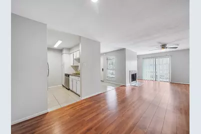 6633 W Airport Boulevard #1106, Houston, TX 77035 - Photo 10