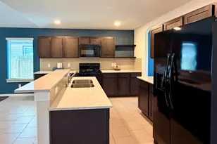 6807 Bardsdale Ct, Rosharon, TX 77583 - Photo 4