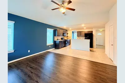 6807 Bardsdale Court, Rosharon, TX 77583 - Photo 4