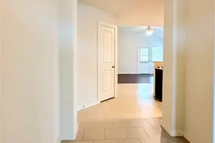 6807 Bardsdale Ct, Rosharon, TX 77583 - Photo 2