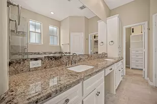 546 Bomar St, Houston, TX 77006 - Photo 34