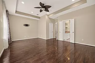 546 Bomar St, Houston, TX 77006 - Photo 32