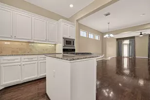 546 Bomar St, Houston, TX 77006 - Photo 24