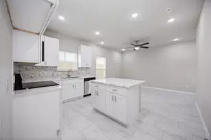 8004 Birmingham St, Houston, TX 77028 - Photo 10