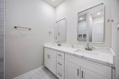 8004 Birmingham Street #A/B, Houston, TX 77028 - Photo 6